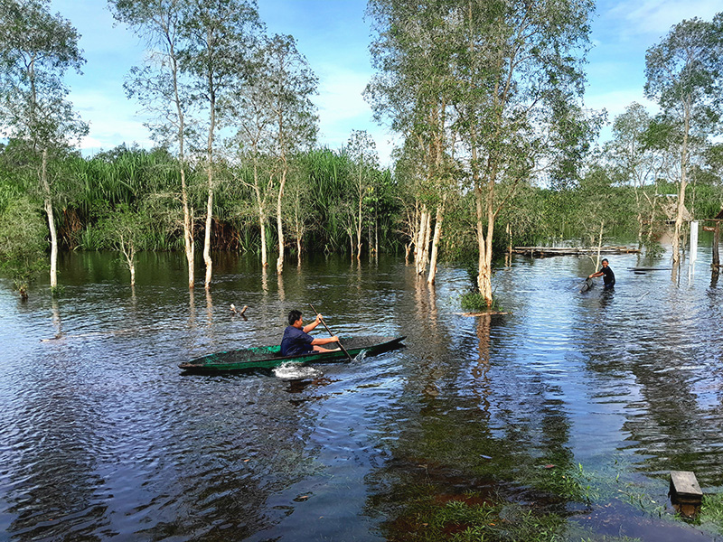 Menelusuri sungai purba dengan kayak